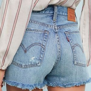 BRAND NEW levi’s wedgie fit jean shorts